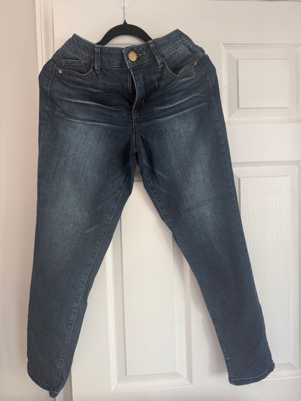 Democracy Women's Skinny Jeans in Dark Blue Wash